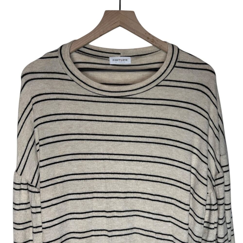 First Love Oversized Sweater Balloon Sleeve Curved Hem Cozy Slouchy Small - Picture 3 of 9